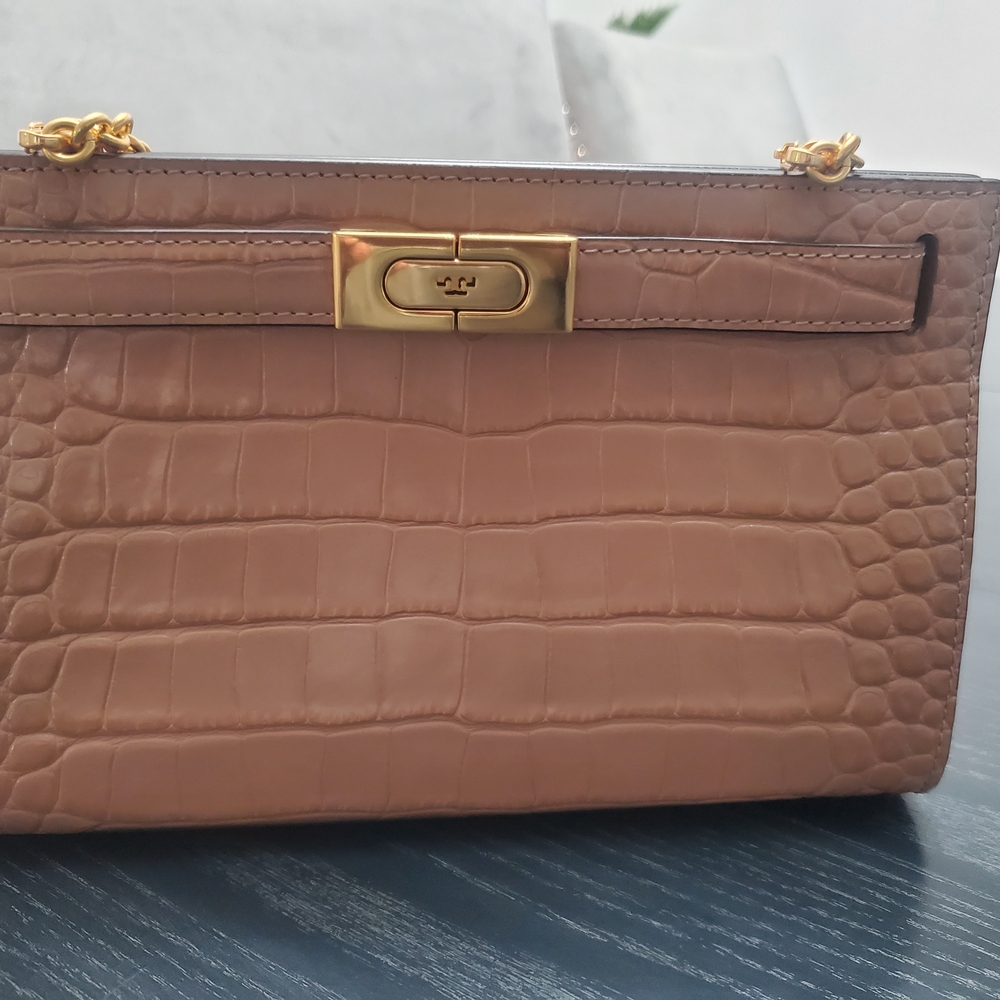 Elegant Tan Crocodile-Embossed Women's Bag